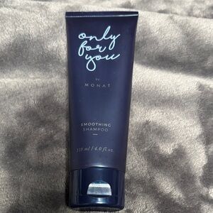 Only For You - Smoothing Shampoo NIP